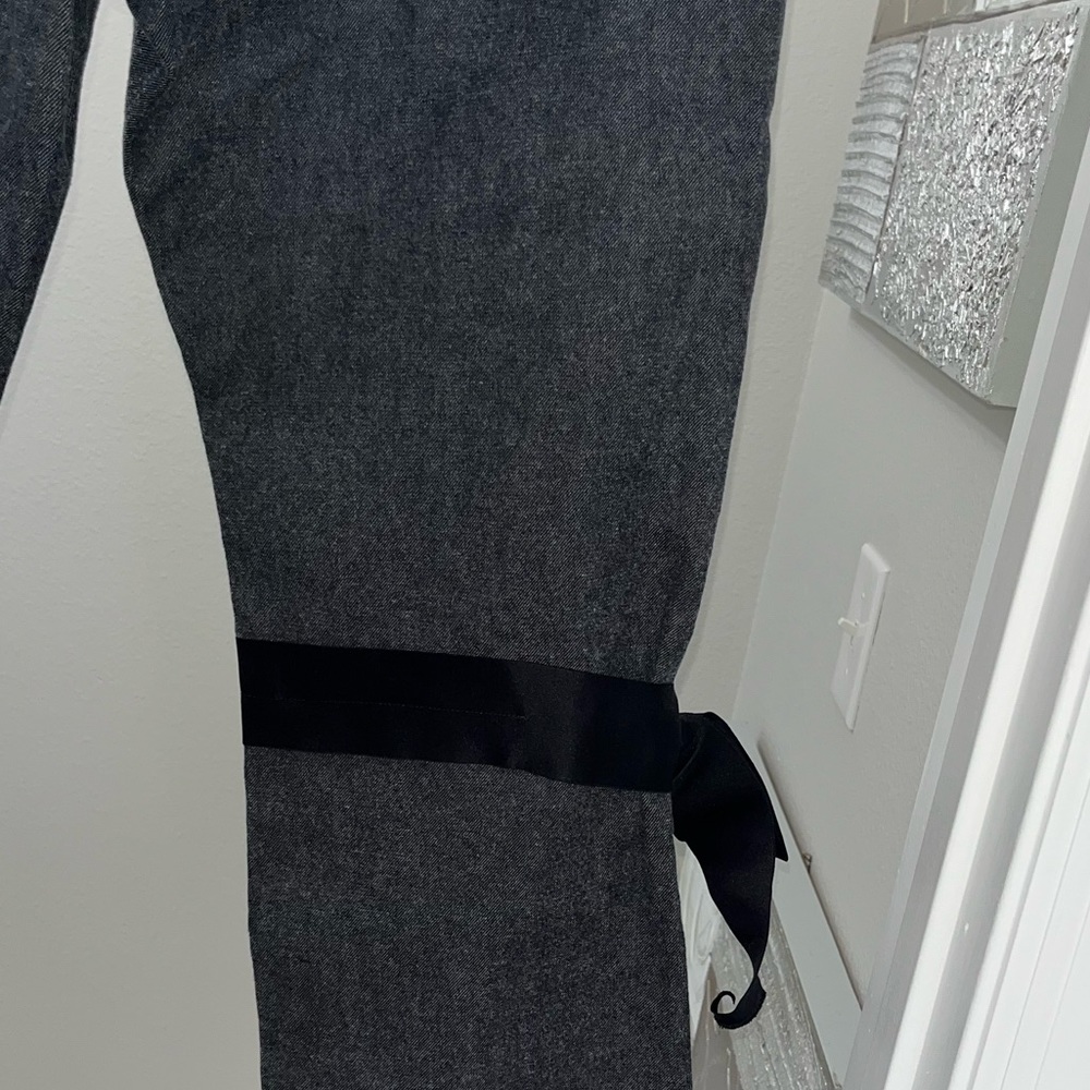 Chanel Gray Pants With Bow Accents - Size FR 42 - Picture 14 of 16